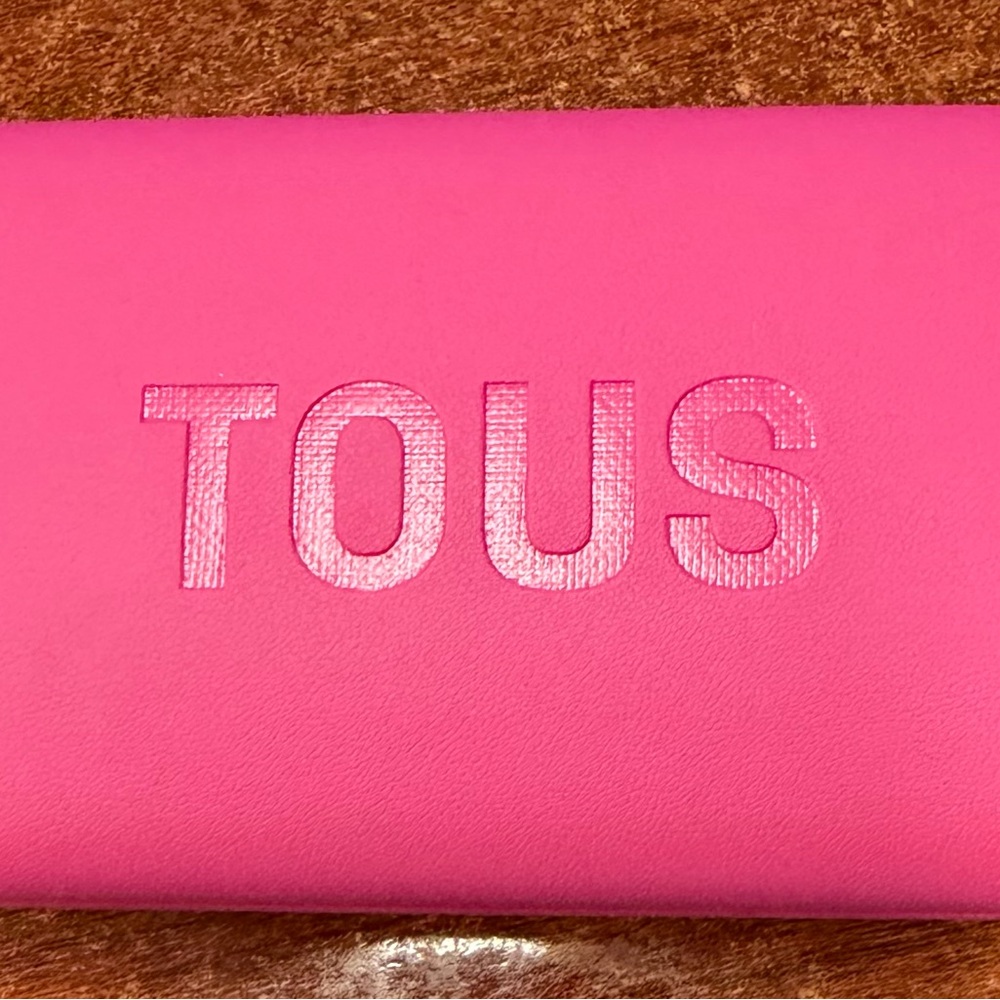 TOUS Black Oversized Square Sunglasses with Gradient Lenses - Picture 3 of 9